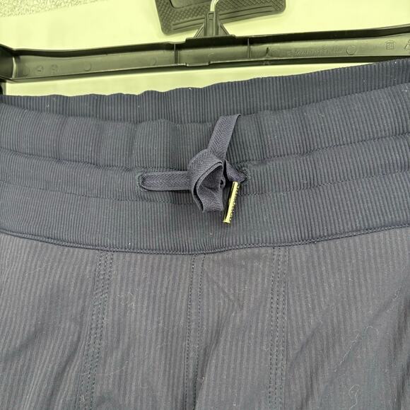 Lululemon Blue Dance Studio Cropped Capri Pants Size 6 - Picture 3 of 7